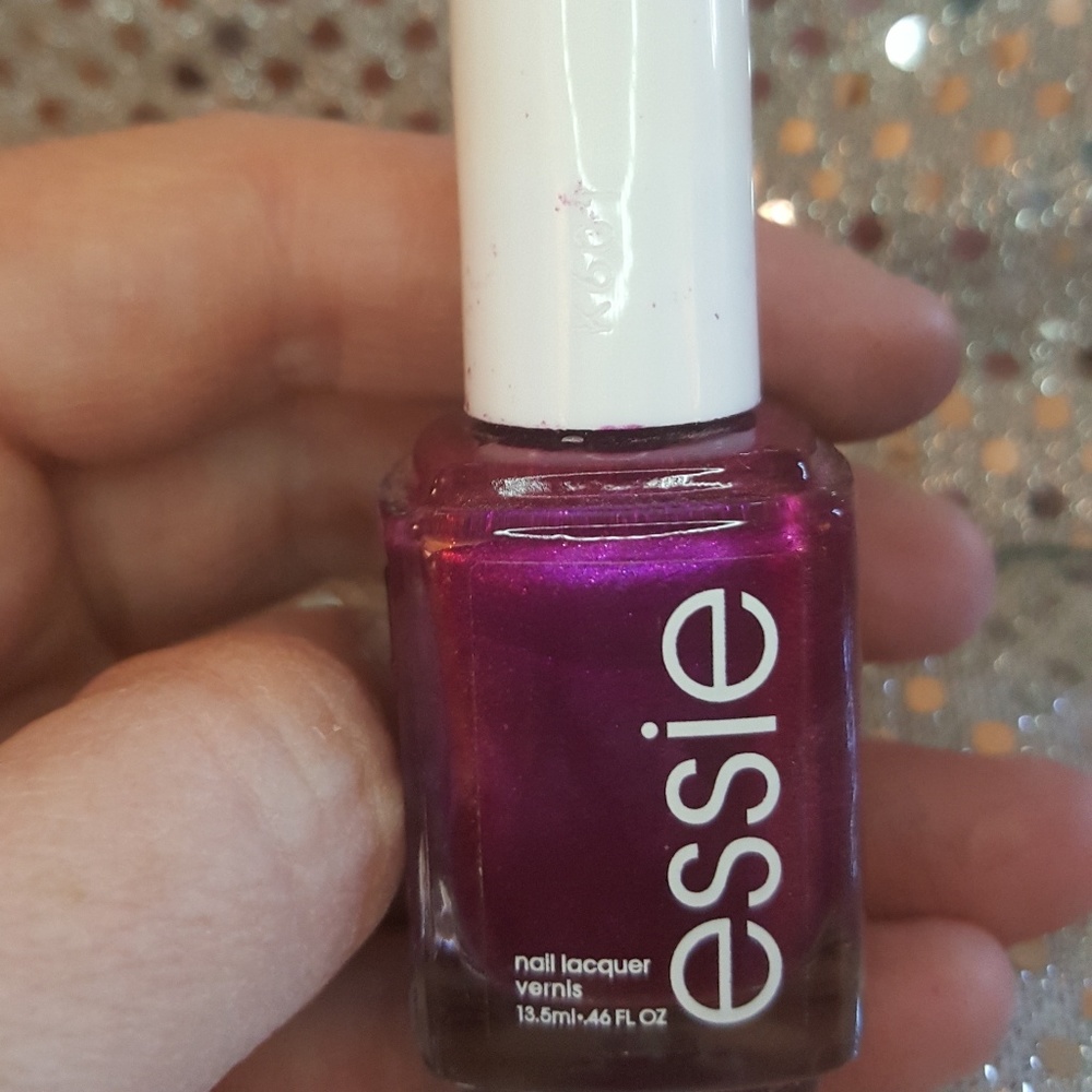 essie Glimmer Fuschia The Lace is On